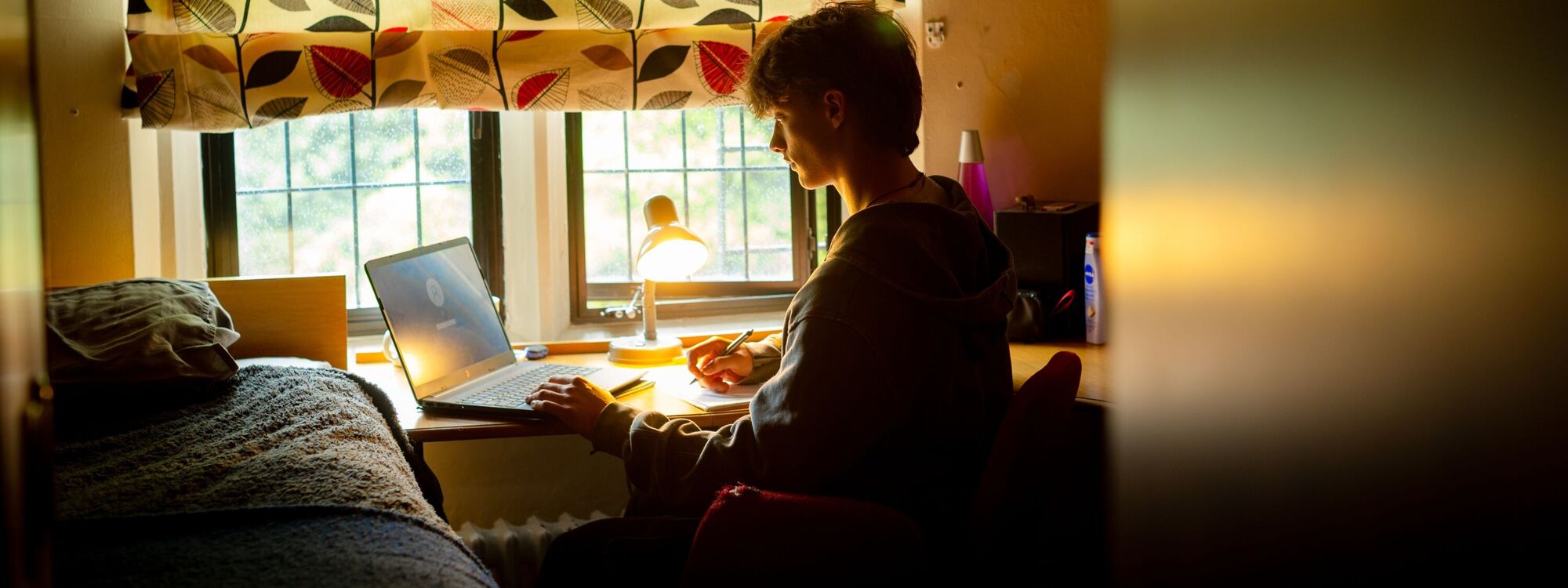 Header Image 4
